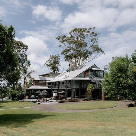 The Narrows Landing Hotel Tamahere Экстерьер фото