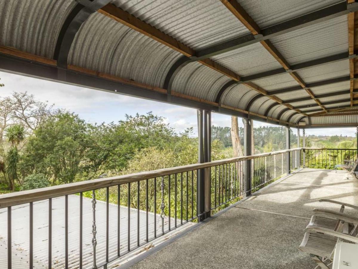 The Narrows Landing Hotel Tamahere Экстерьер фото